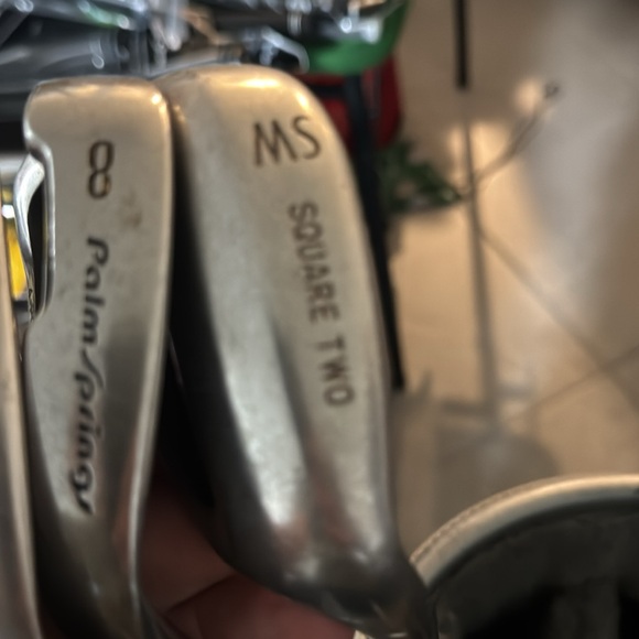 womans golf set 10 pc in right hand 
Graphite shafts in L - Picture 7 of 15